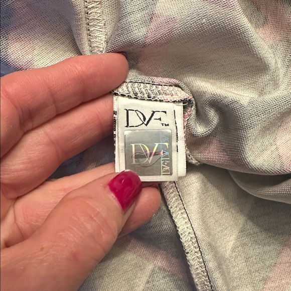 Diane von Furstenberg New Julian Two silk wrap dress pink diamond print size 6 - Picture 9 of 10